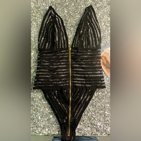 *BRAND NEW, TAGS ATTACHED* M- black elastic teddy with gold zip-up front - Picture 1 of 3